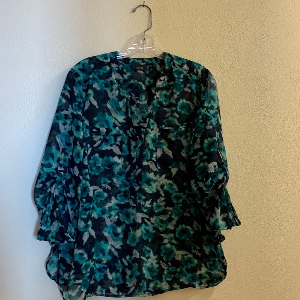 Womans Shear Tunic size PL